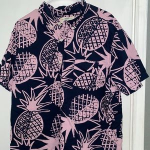 Navy blue & pink pineapple urban pipeline shirt